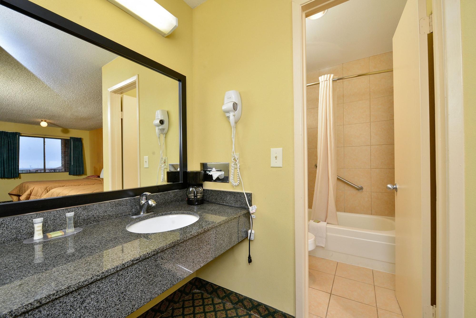 Super 8 By Wyndham Universal City Eksteriør bilde